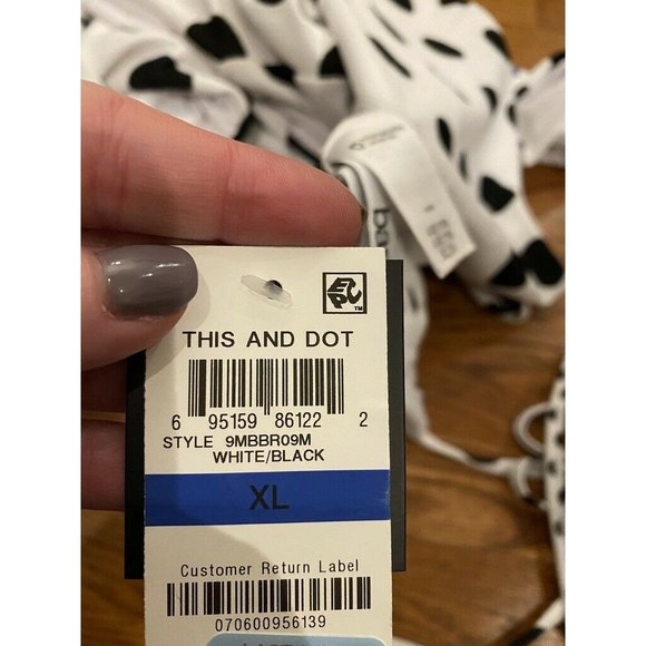 Bar III $88 Beautiful white background & large Black polka Dot Plunging Swimsuit - Picture 3 of 3